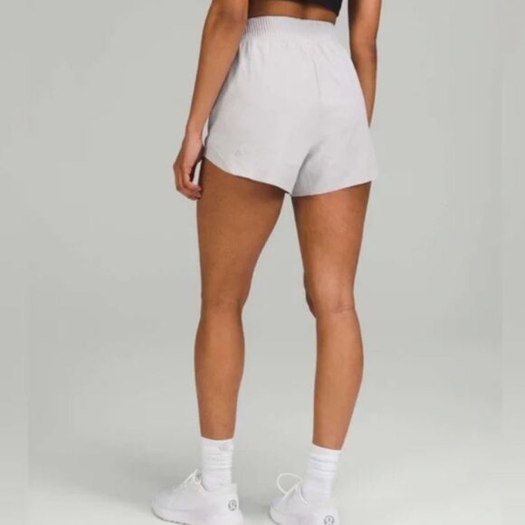Lululemon Women's Light Grey Hotty Hot High-Rise Lined Short 4" Length, Size 6 - Picture 2 of 16